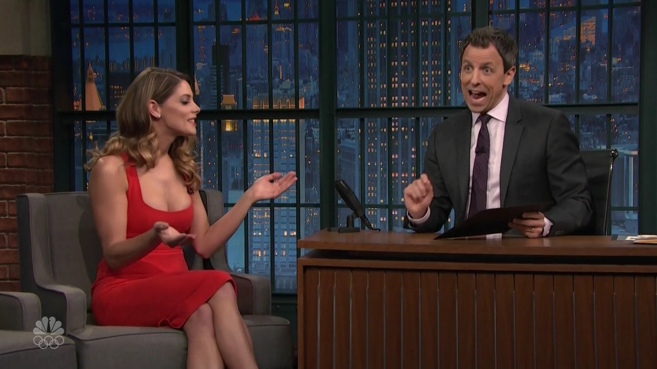 Ashley-Greene-dot_nl-6april2016LateNightwithSethMeyers0448.jpg
