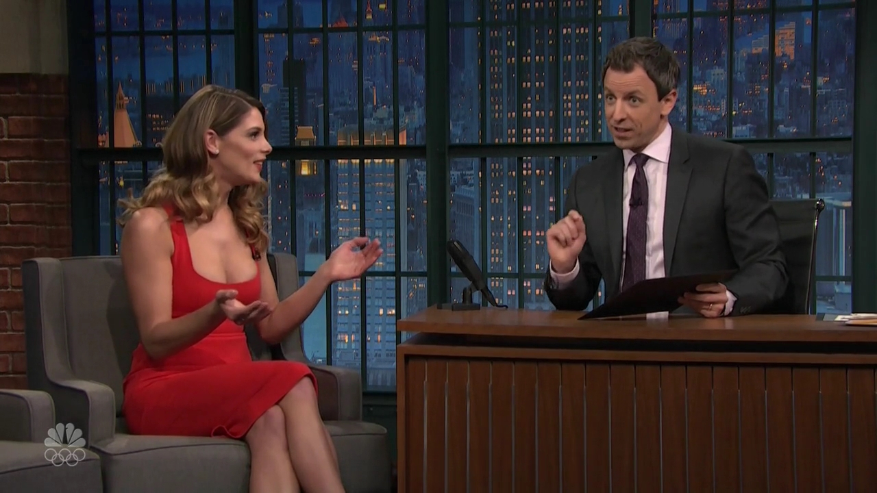 Ashley-Greene-dot_nl-6april2016LateNightwithSethMeyers0449.jpg