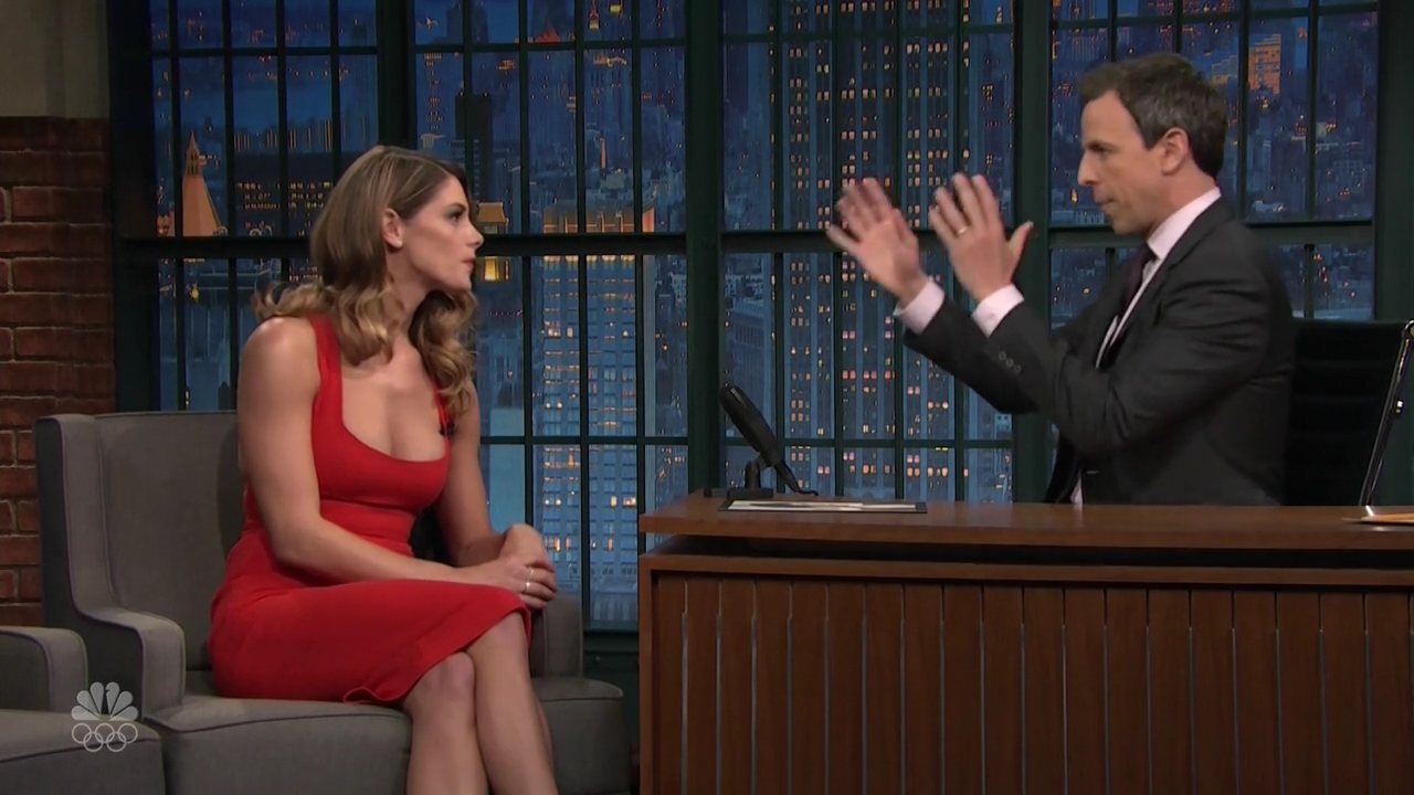 Ashley-Greene-dot_nl-6april2016LateNightwithSethMeyers0487.jpg