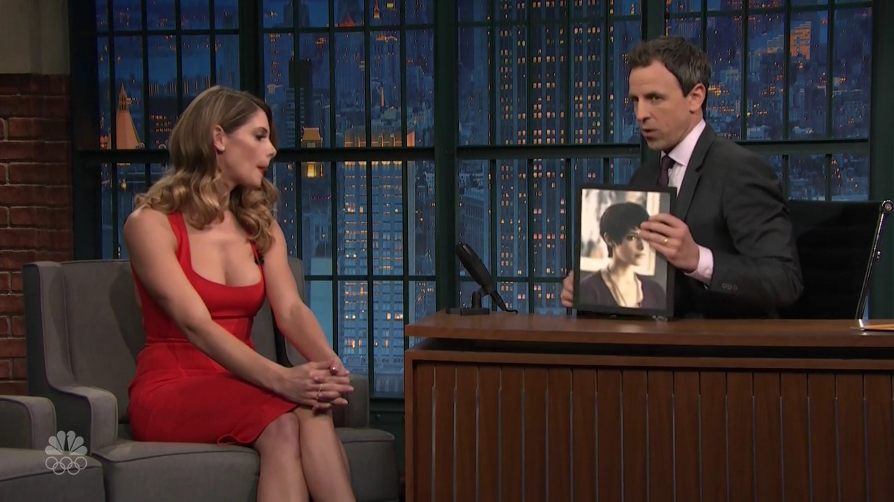 Ashley-Greene-dot_nl-6april2016LateNightwithSethMeyers0499.jpg