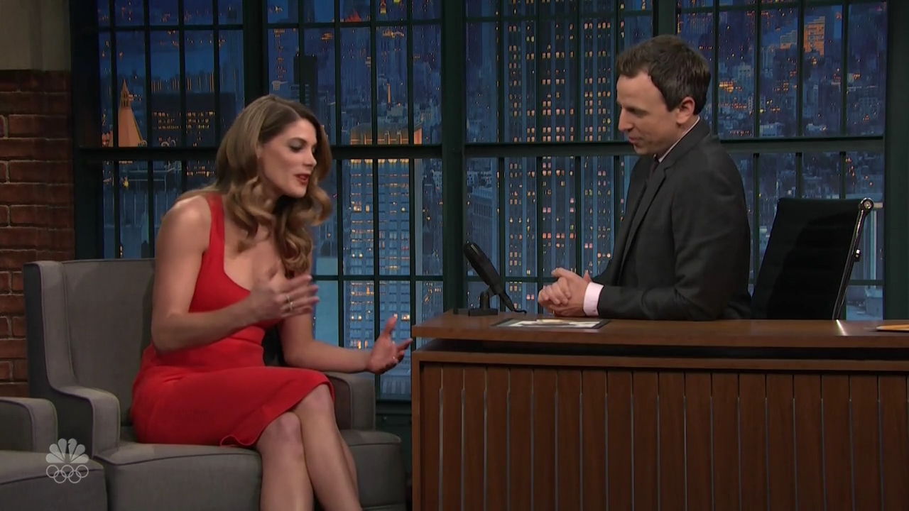 Ashley-Greene-dot_nl-6april2016LateNightwithSethMeyers0585.jpg