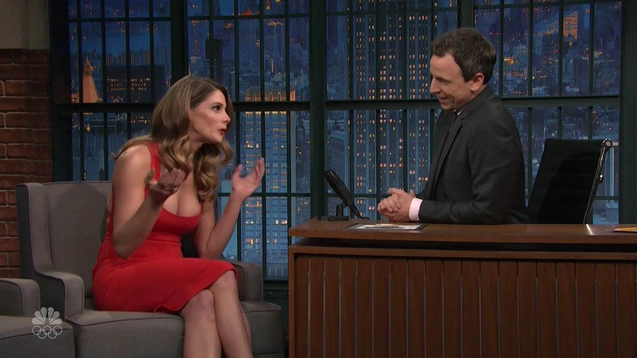Ashley-Greene-dot_nl-6april2016LateNightwithSethMeyers0591.jpg