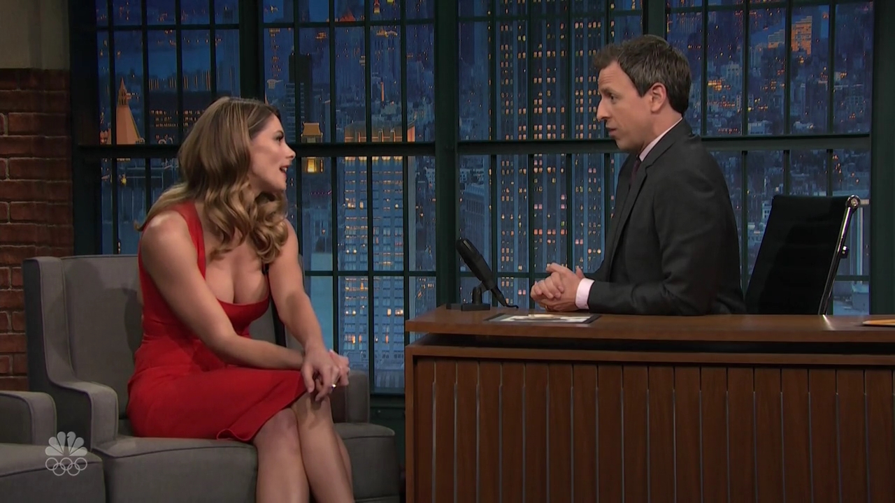 Ashley-Greene-dot_nl-6april2016LateNightwithSethMeyers0599.jpg