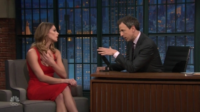 Ashley-Greene-dot_nl-6april2016LateNightwithSethMeyers0145.jpg