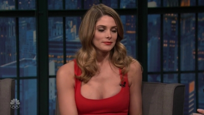 Ashley-Greene-dot_nl-6april2016LateNightwithSethMeyers0158.jpg