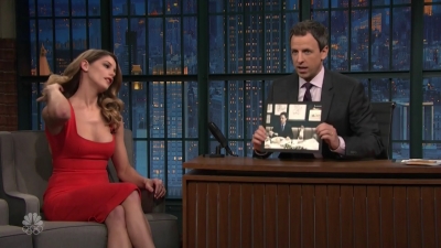 Ashley-Greene-dot_nl-6april2016LateNightwithSethMeyers0417.jpg