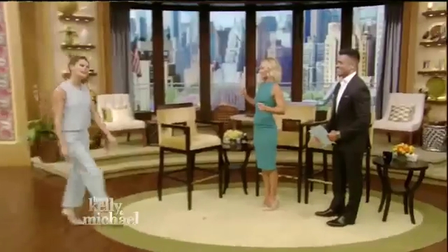 Ashley-Greene-dot_nl-7april2016LiveWithKellyAndMichael0009.jpg Ashley-Greene-dot_nl-7april2016LiveWithKellyAndMichael0009.jpg