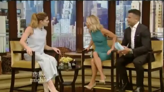 Ashley-Greene-dot_nl-7april2016LiveWithKellyAndMichael0018.jpg Ashley-Greene-dot_nl-7april2016LiveWithKellyAndMichael0018.jpg