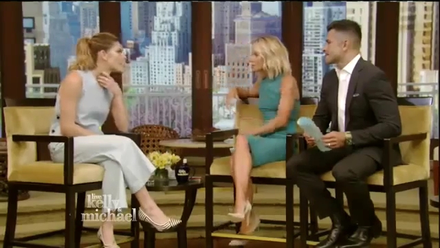Ashley-Greene-dot_nl-7april2016LiveWithKellyAndMichael0034.jpg