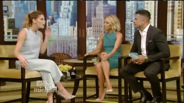 Ashley-Greene-dot_nl-7april2016LiveWithKellyAndMichael0138.jpg Ashley-Greene-dot_nl-7april2016LiveWithKellyAndMichael0138.jpg