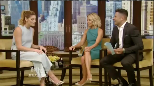 Ashley-Greene-dot_nl-7april2016LiveWithKellyAndMichael0168.jpg Ashley-Greene-dot_nl-7april2016LiveWithKellyAndMichael0168.jpg