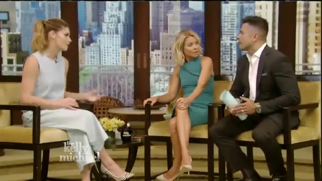 Ashley-Greene-dot_nl-7april2016LiveWithKellyAndMichael0180.jpg Ashley-Greene-dot_nl-7april2016LiveWithKellyAndMichael0180.jpg