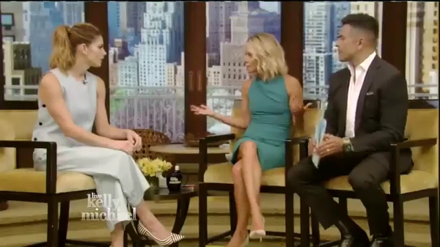 Ashley-Greene-dot_nl-7april2016LiveWithKellyAndMichael0196.jpg Ashley-Greene-dot_nl-7april2016LiveWithKellyAndMichael0196.jpg