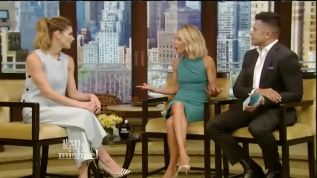 Ashley-Greene-dot_nl-7april2016LiveWithKellyAndMichael0200.jpg Ashley-Greene-dot_nl-7april2016LiveWithKellyAndMichael0200.jpg
