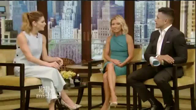 Ashley-Greene-dot_nl-7april2016LiveWithKellyAndMichael0203.jpg Ashley-Greene-dot_nl-7april2016LiveWithKellyAndMichael0203.jpg