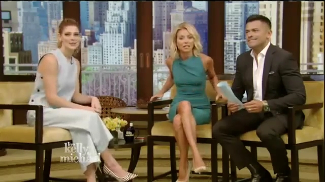 Ashley-Greene-dot_nl-7april2016LiveWithKellyAndMichael0211.jpg Ashley-Greene-dot_nl-7april2016LiveWithKellyAndMichael0211.jpg