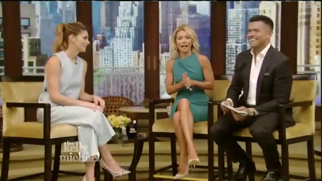 Ashley-Greene-dot_nl-7april2016LiveWithKellyAndMichael0231.jpg Ashley-Greene-dot_nl-7april2016LiveWithKellyAndMichael0231.jpg