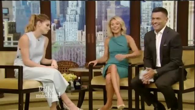 Ashley-Greene-dot_nl-7april2016LiveWithKellyAndMichael0346.jpg