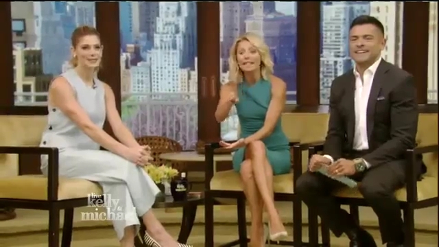 Ashley-Greene-dot_nl-7april2016LiveWithKellyAndMichael0352.jpg