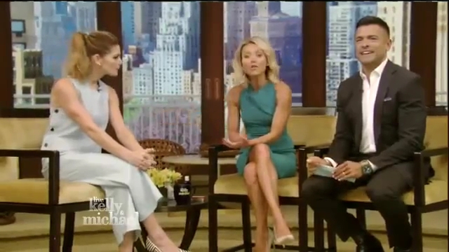 Ashley-Greene-dot_nl-7april2016LiveWithKellyAndMichael0353.jpg
