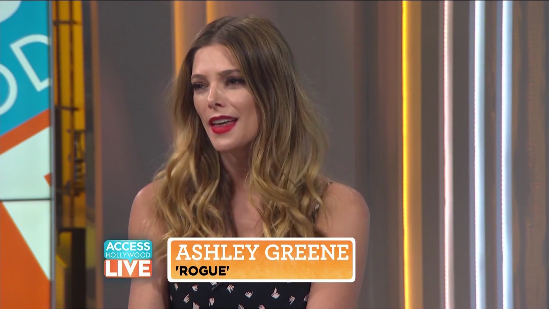 Ashkey-Greene-dot-nl_2017AccesHollywood0048.jpg