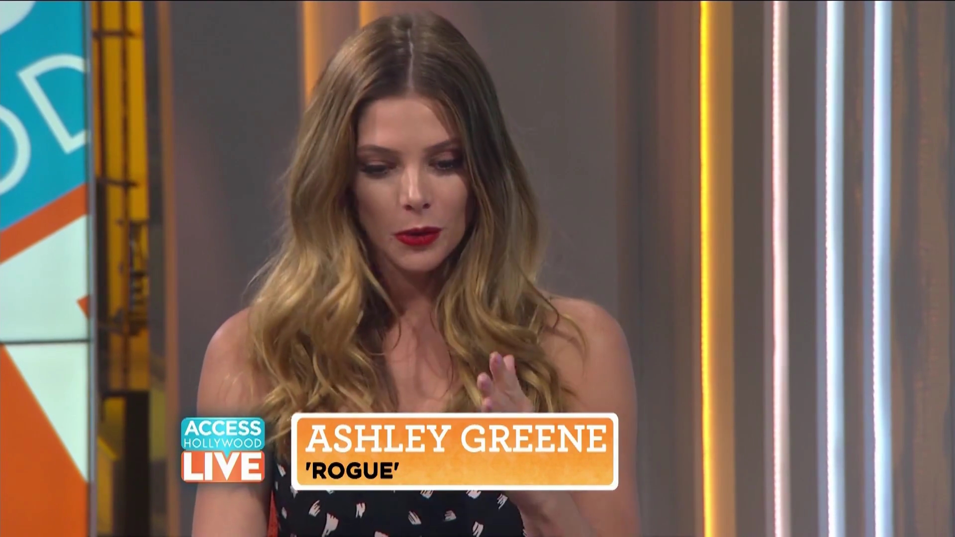 Ashkey-Greene-dot-nl_2017AccesHollywood0054.jpg