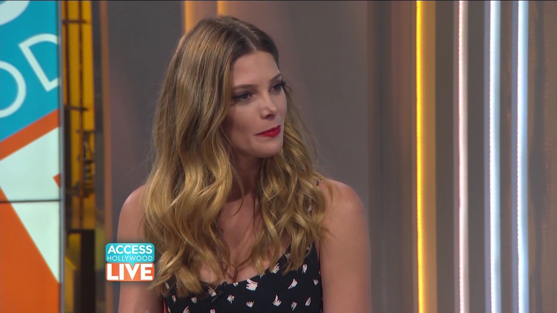 Ashkey-Greene-dot-nl_2017AccesHollywood0087.jpg