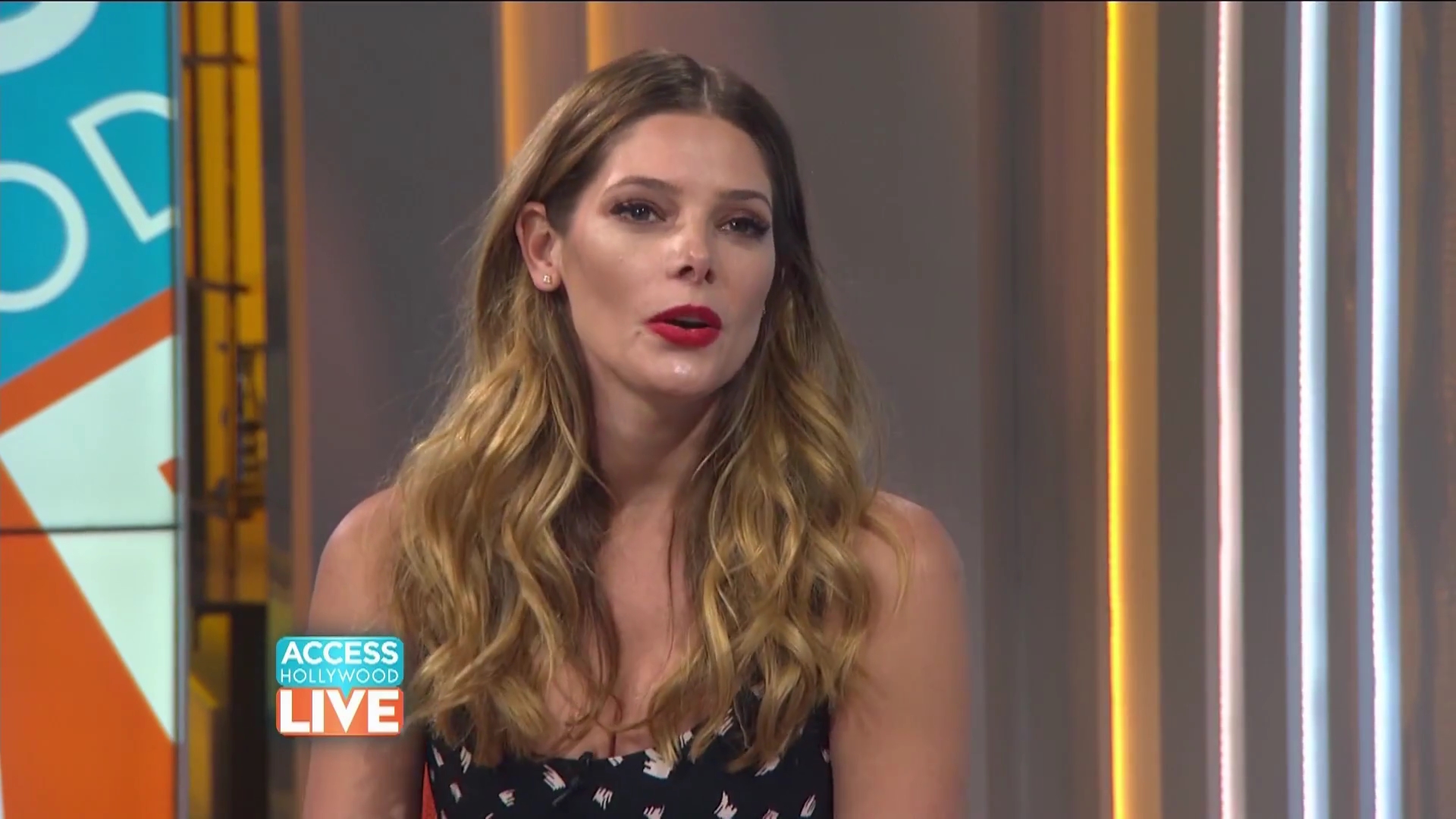 Ashkey-Greene-dot-nl_2017AccesHollywood0098.jpg