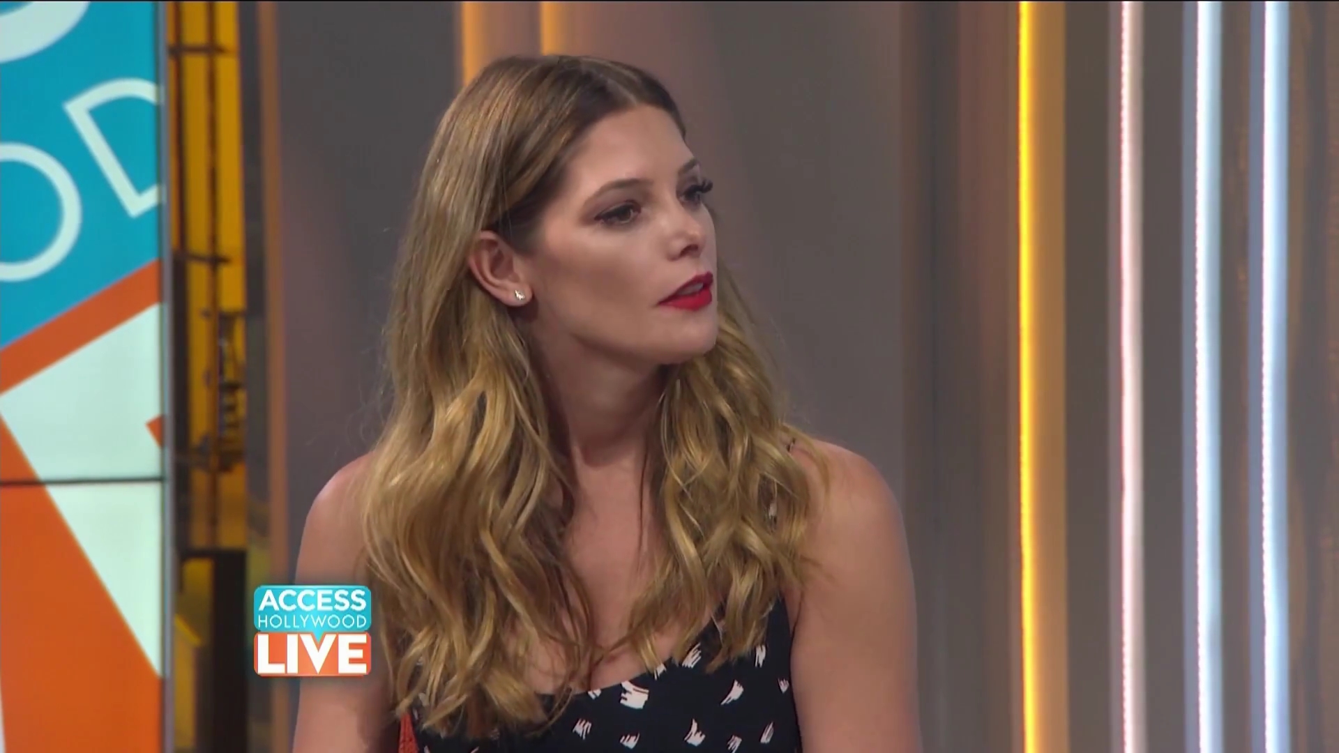 Ashkey-Greene-dot-nl_2017AccesHollywood0101.jpg