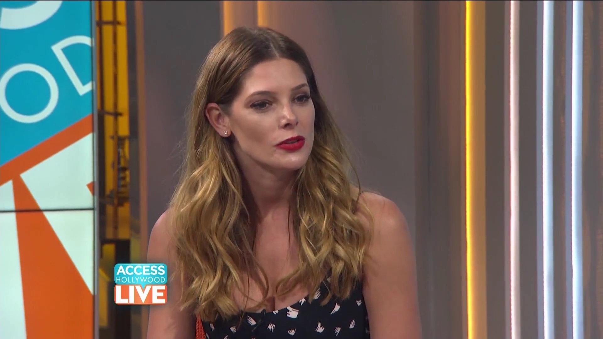 Ashkey-Greene-dot-nl_2017AccesHollywood0196.jpg