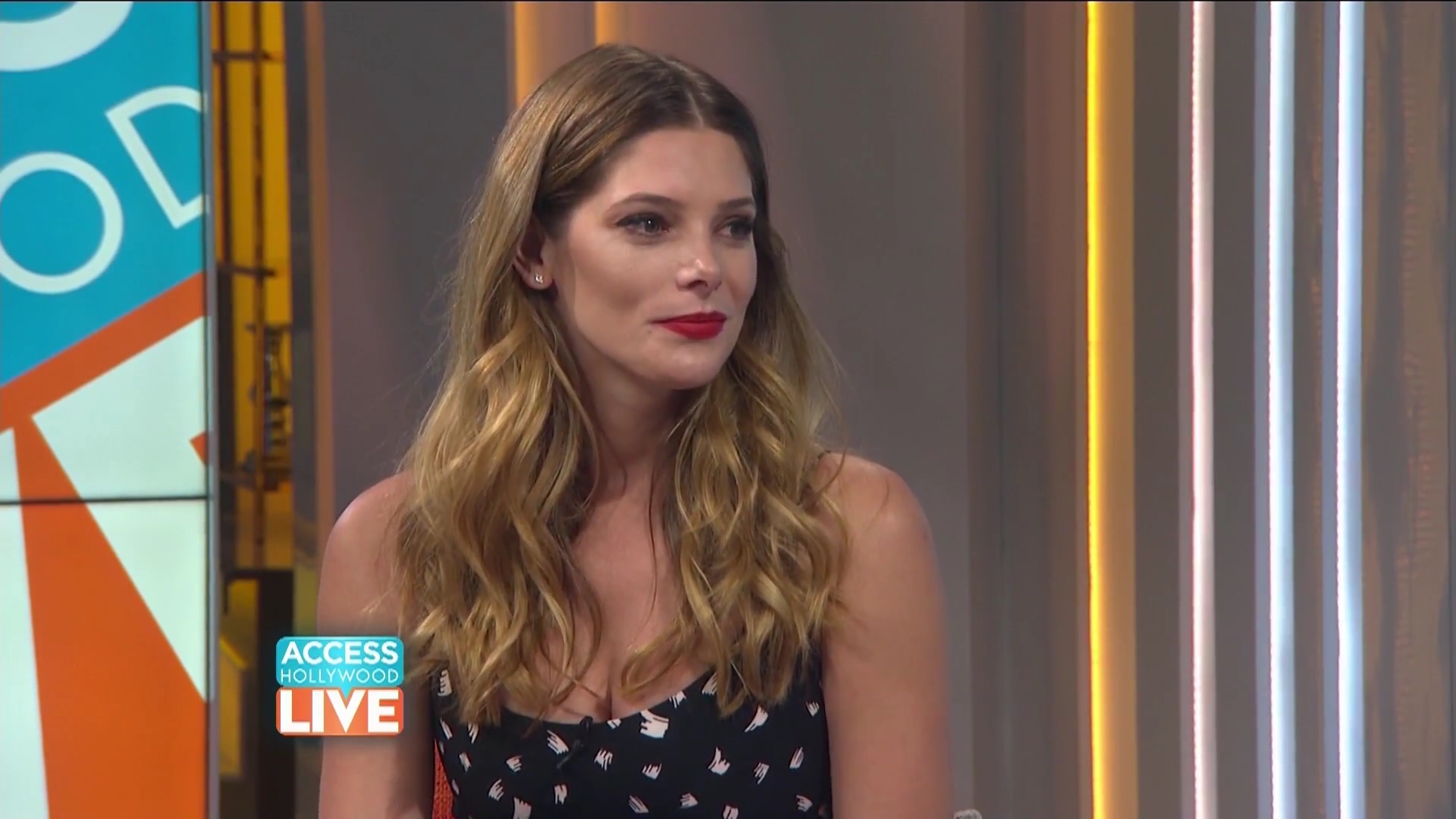 Ashkey-Greene-dot-nl_2017AccesHollywood0285.jpg
