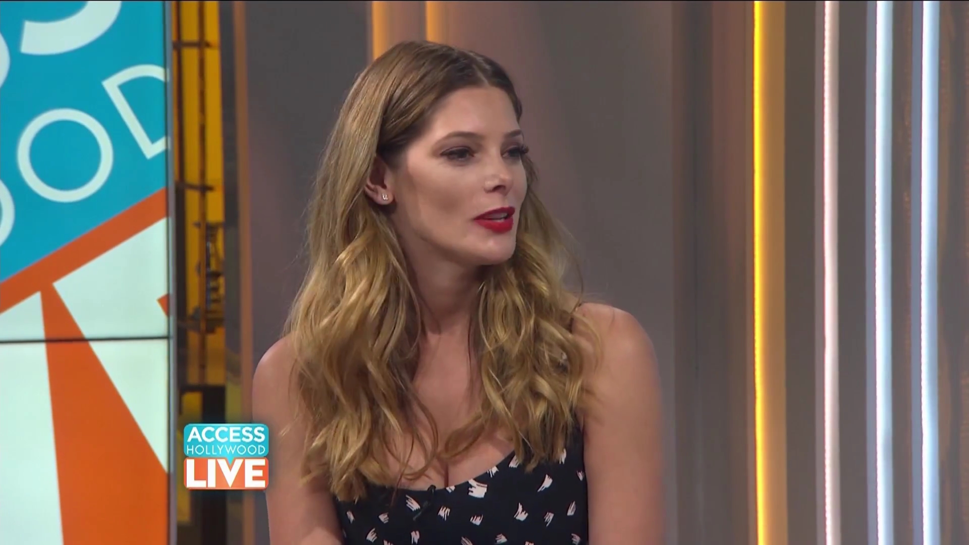 Ashkey-Greene-dot-nl_2017AccesHollywood0306.jpg