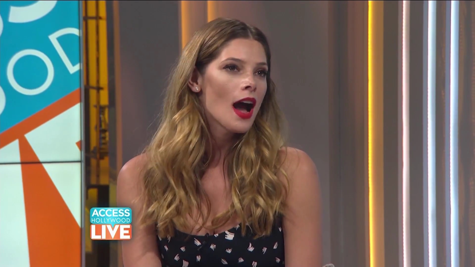 Ashkey-Greene-dot-nl_2017AccesHollywood0311.jpg