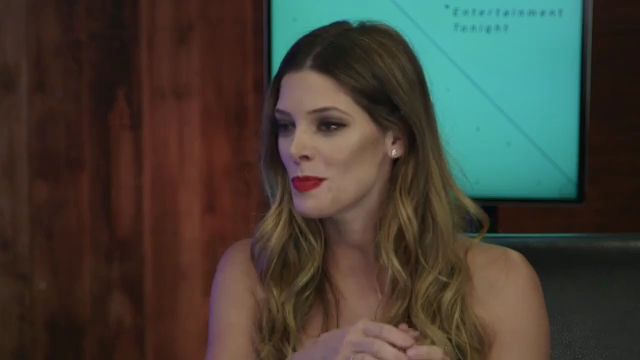 Ashley-Greene-dot-nl_2017EntertainmentTonightFacebookLiveInterview0134.jpg