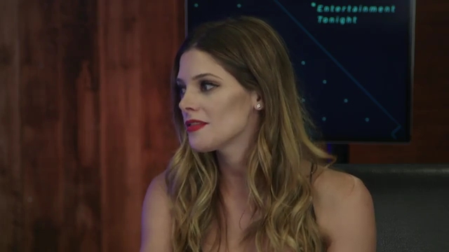 Ashley-Greene-dot-nl_2017EntertainmentTonightFacebookLiveInterview0294.jpg
