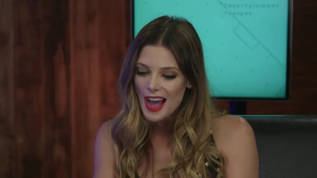 Ashley-Greene-dot-nl_2017EntertainmentTonightFacebookLiveInterview0330.jpg