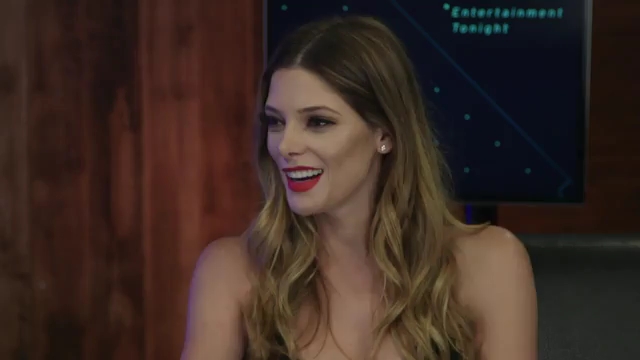 Ashley-Greene-dot-nl_2017EntertainmentTonightFacebookLiveInterview0449.jpg