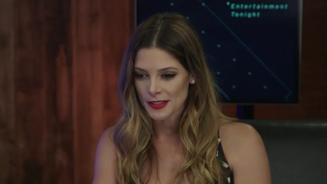Ashley-Greene-dot-nl_2017EntertainmentTonightFacebookLiveInterview0481.jpg