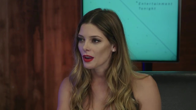Ashley-Greene-dot-nl_2017EntertainmentTonightFacebookLiveInterview0625.jpg