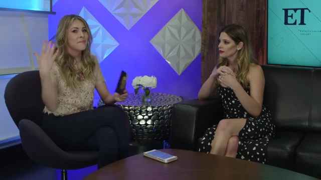 Ashley-Greene-dot-nl_2017EntertainmentTonightFacebookLiveInterview0799.jpg