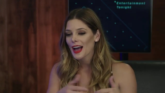 Ashley-Greene-dot-nl_2017EntertainmentTonightFacebookLiveInterview0834.jpg