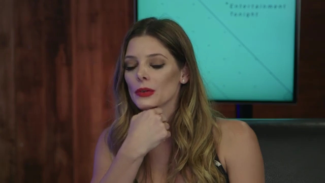 Ashley-Greene-dot-nl_2017EntertainmentTonightFacebookLiveInterview0933.jpg