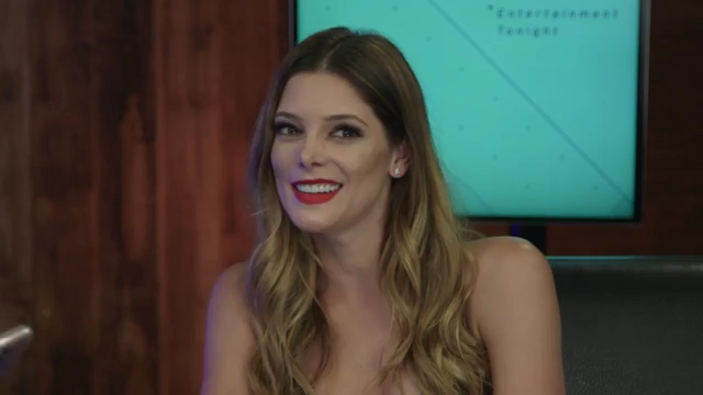Ashley-Greene-dot-nl_2017EntertainmentTonightFacebookLiveInterview0982.jpg