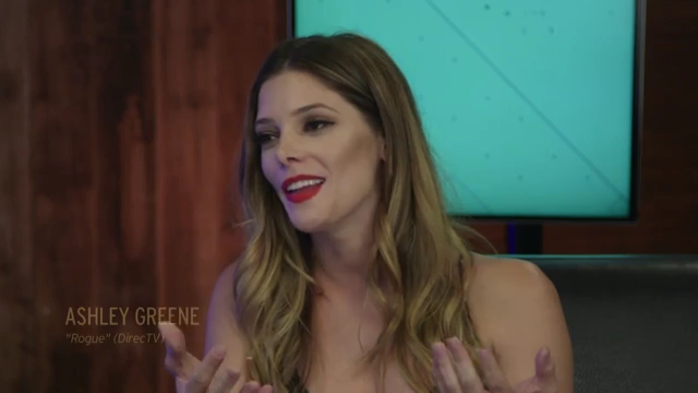 Ashley-Greene-dot-nl_2017EntertainmentTonightFacebookLiveInterview0985.jpg