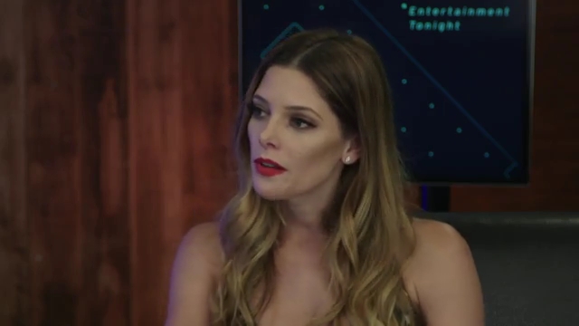 Ashley-Greene-dot-nl_2017EntertainmentTonightFacebookLiveInterview1084.jpg
