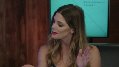 Ashley-Greene-dot-nl_2017EntertainmentTonightFacebookLiveInterview0235.jpg