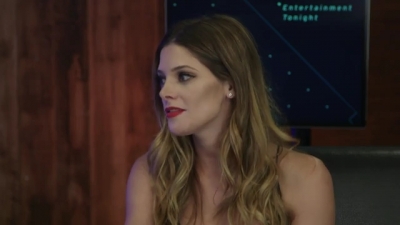 Ashley-Greene-dot-nl_2017EntertainmentTonightFacebookLiveInterview0294.jpg