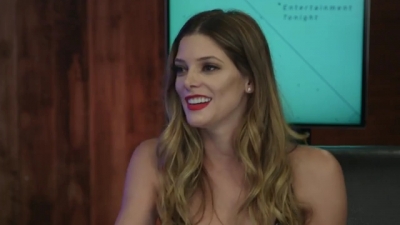 Ashley-Greene-dot-nl_2017EntertainmentTonightFacebookLiveInterview0413.jpg