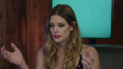 Ashley-Greene-dot-nl_2017EntertainmentTonightFacebookLiveInterview0719.jpg