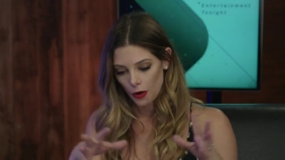 Ashley-Greene-dot-nl_2017EntertainmentTonightFacebookLiveInterview0725.jpg